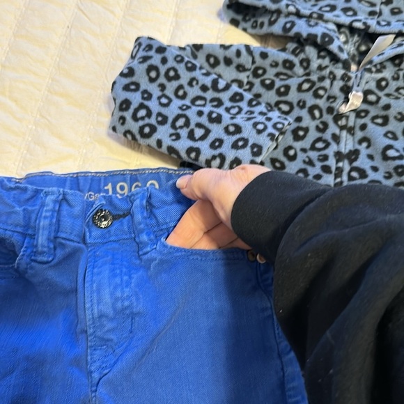18/24m Baby gap 1969 denim primary blue jeans, Carter’s hoodie blue print - Picture 3 of 10